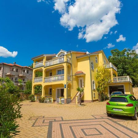 Apartments Artan Crikvenica Ngoại thất bức ảnh