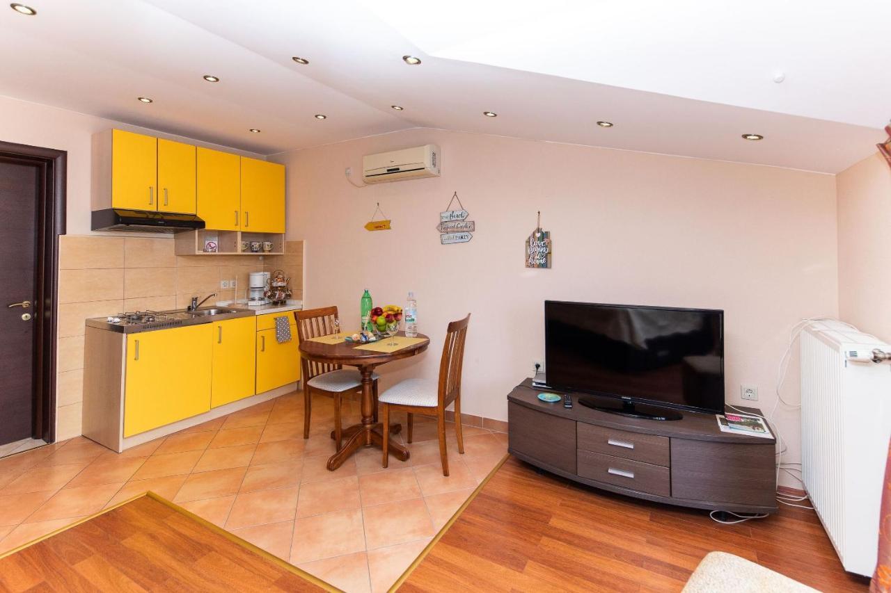 Apartments Artan Crikvenica Ngoại thất bức ảnh