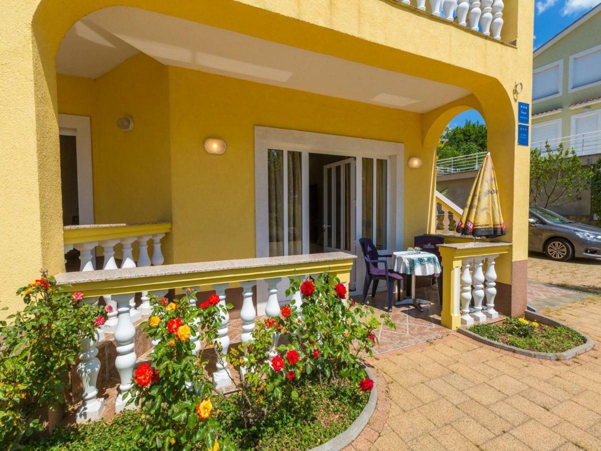 Apartments Artan Crikvenica Ngoại thất bức ảnh