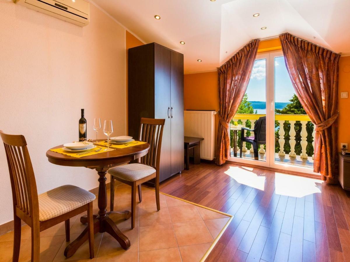 Apartments Artan Crikvenica Ngoại thất bức ảnh