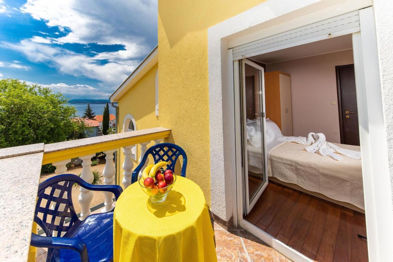 Apartments Artan Crikvenica Ngoại thất bức ảnh